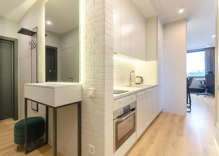 Petrovdom Apartments 17-183B In Rc New York Concept House, 74 Antonovycha Street