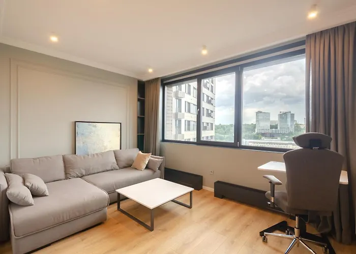 Petrovdom Apartments 17-183B In Rc New York Concept House, 74 Antonovycha Street