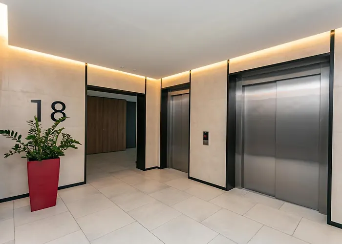 Petrovdom Apartments 17-183B In Rc New York Concept House, 74 Antonovycha Street
