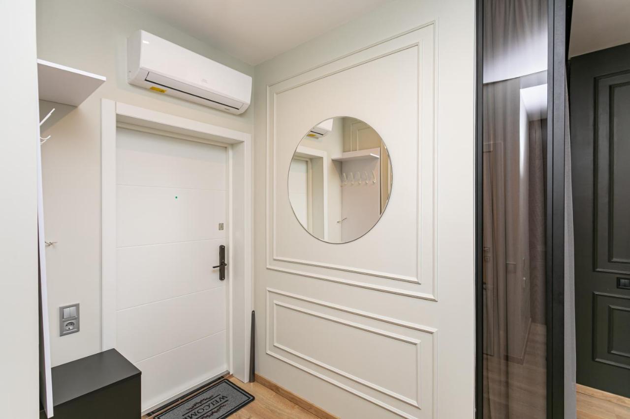 Petrovdom 17-183b In Rc New York Concept House, 74 Antonovycha Street *