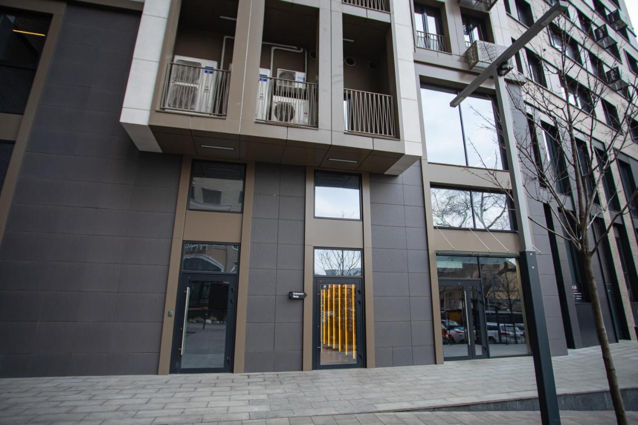 Petrovdom 17-183b In Rc New York Concept House, 74 Antonovycha Street