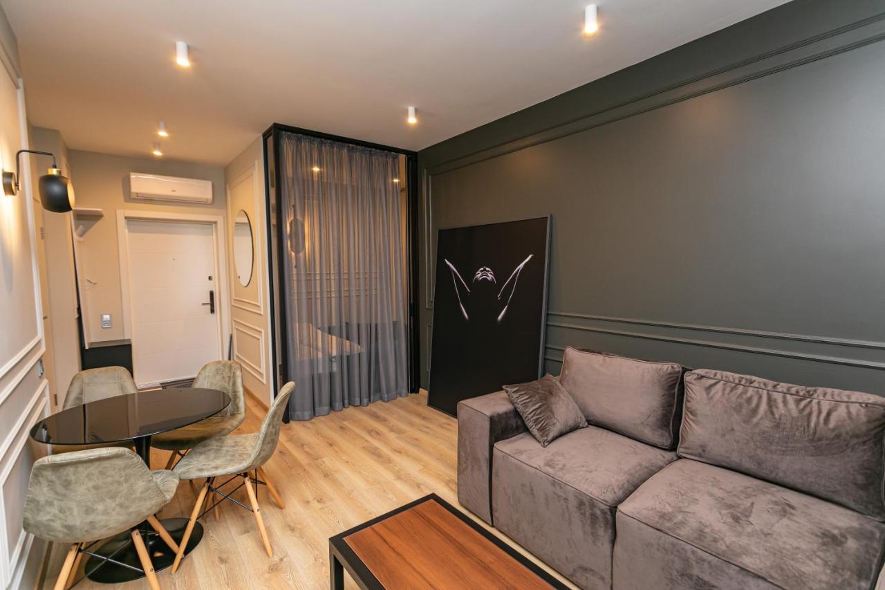 Petrovdom 17-183b In Rc New York Concept House, 74 Antonovycha Street *