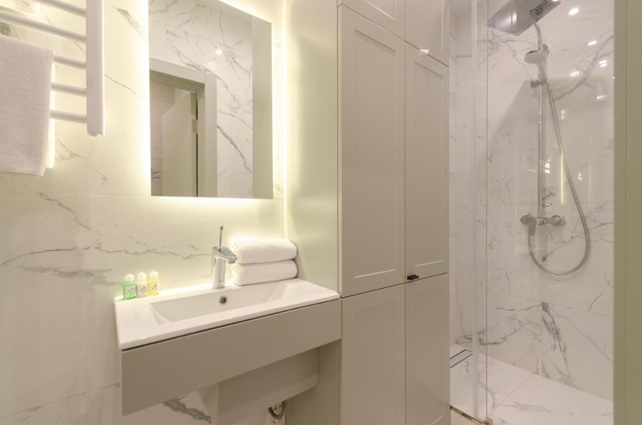 Apartment Petrovdom 17-183b In Rc New York Concept House, 74 Antonovycha Street Kiew