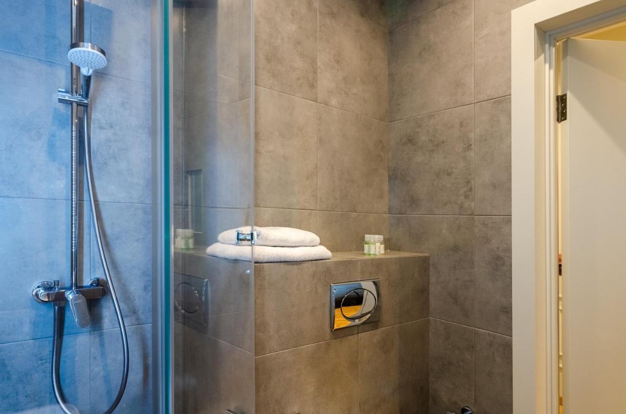 Petrovdom 17-183b In Rc New York Concept House, 74 Antonovycha Street Apartment