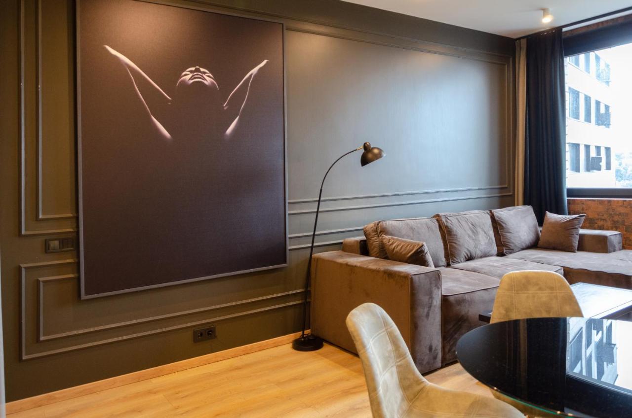 Petrovdom 17-183b In Rc New York Concept House, 74 Antonovycha Street * Kiew