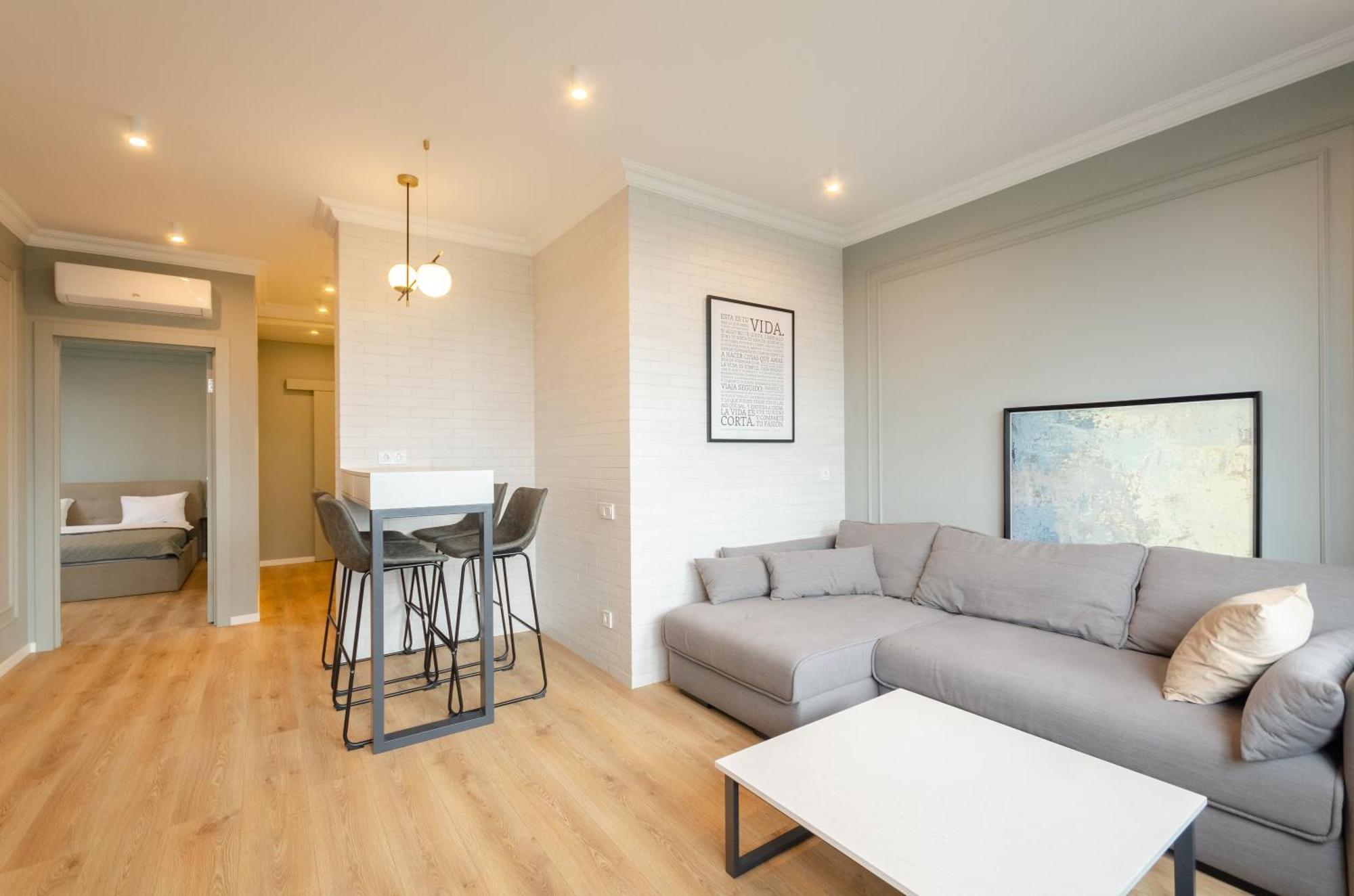 Petrovdom 17-183b In Rc New York Concept House, 74 Antonovycha Street Kiew